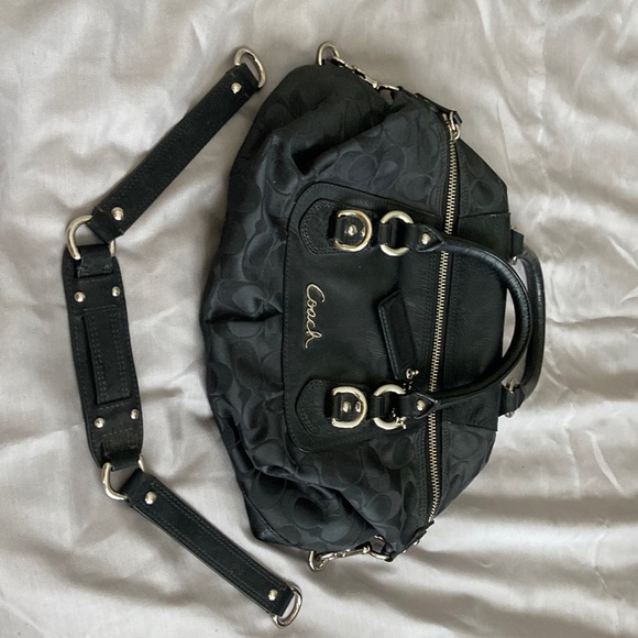 Coach No F15443 Signature Ashley Sateen Satchel Handbag Purse Bag Black - Picture 1 of 1